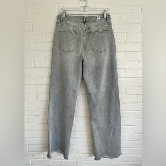 Altar’d State Distressed Wide Leg Jeans in Gray Size 29 EUC! Worn once! - Picture 4 of 5